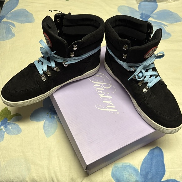 Pastry Riverside sz10 women hi-top dance walking sneaker black suede blue laces - Picture 3 of 16